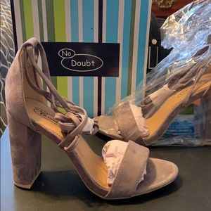 Light grey suede sandal